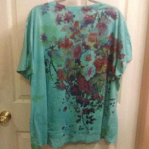 Beautiful sea green flowered top - Picture 2 of 5